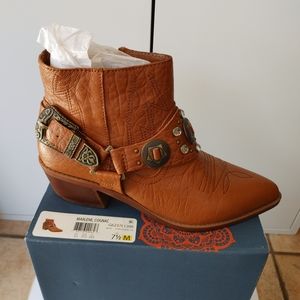 Carlos Santana Marlene Booties